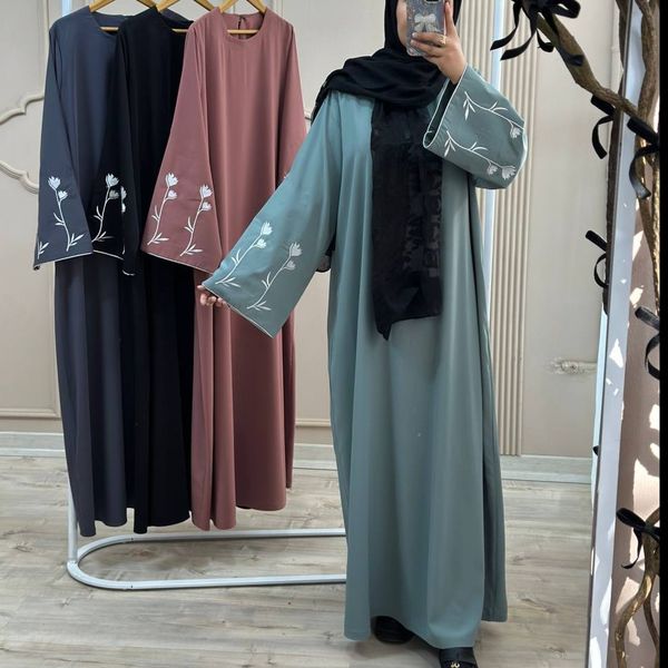 مانتو عبایی گلسا سبز