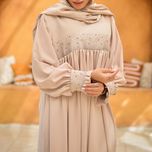 مانتو عبایی نگین کرم