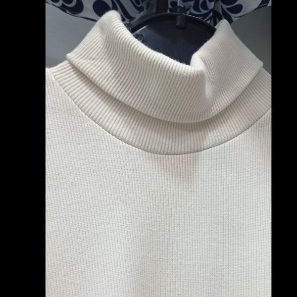 بادی یقه اسکی آستین فینگر