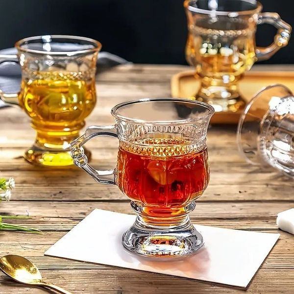 فنجان چایخوری پایه دار وارداتی