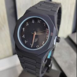 ساعت مچی فول بلک با اعداد فارسی و قفل پروانه ای مدل balch6915