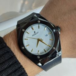 ساعت مچی مردانه هابلوت با قاب استیل و بند رابر مدل 19038