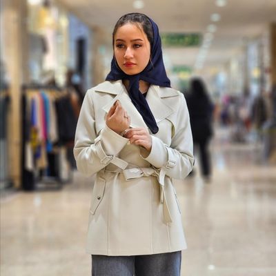 ترنچ کت هالی