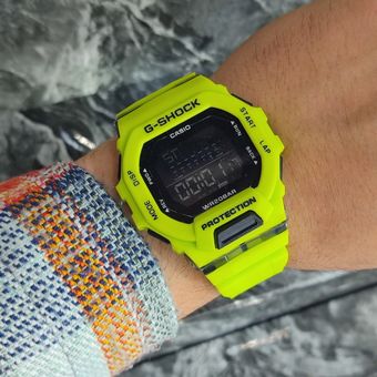 ساعت مچی دیجیتالی جیشاک مدل GBD2100 با قاب و بند سبز ضد آب