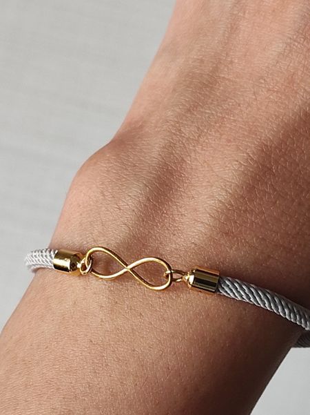 دستبند بی نهایت