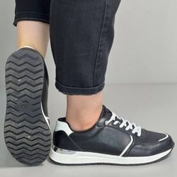 کتونی چرم مشکی پشت سفید اسمارا