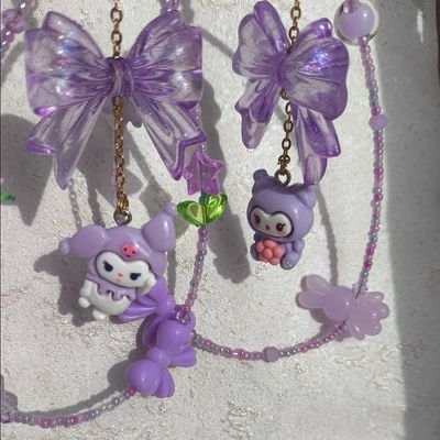 آویز گوشی فانتزی دست‌ساز بنفش طرح پاپیون و عروسک | آویز موبایل دخترانه کیوت