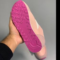 کتونی دخترانه گلبهی زیره سرخابی