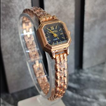 ساعت مچی عقربه ای زنانه فنسی رزگلد مدل 89012