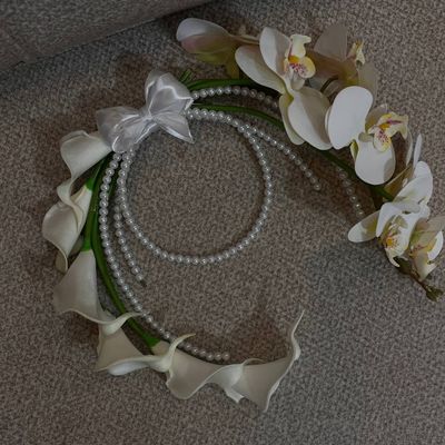 دسته گل عروس مصنوعی  ارکیده و شیپوری لمسی