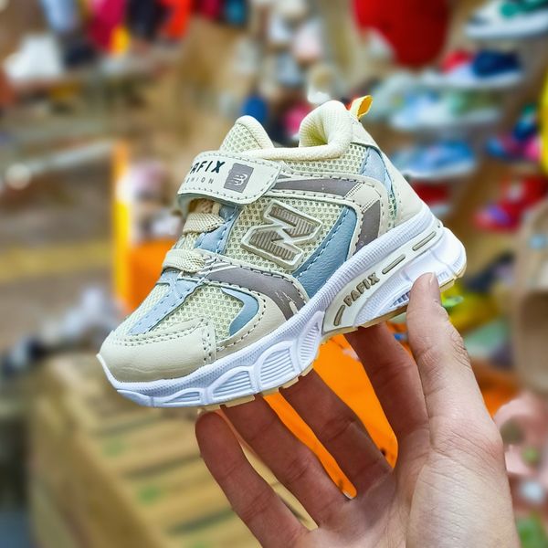 کتونی بچگانه نیوبالانس مدل 530 ترند