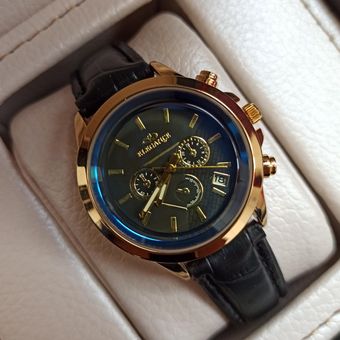 ساعت چرمی زنانه الگانس طرح سه موتور تقویم دار بند مشکی قاب طلایی کد 2