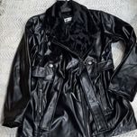 کت چرم یقه خز شیک زنانه