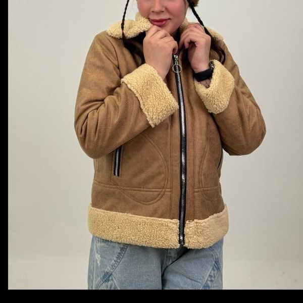 کت چرم بوفالوی دخترانه وزنانه داخل بعبعی