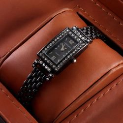 ساعت نگینی زنانه.