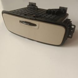 کنسول جا مدارکی وسط سوناتا NF (جعبه زیر پنل کولر بخاری سوناتا) (فابریک کره در حد نو) 847423K000