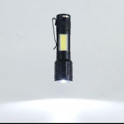 چراغ قوه پلیسی