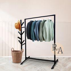 رگال لباس مینیمال همراه آویز کلاه و کیف