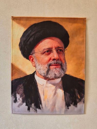 بیرق چهره شهید رئیسی