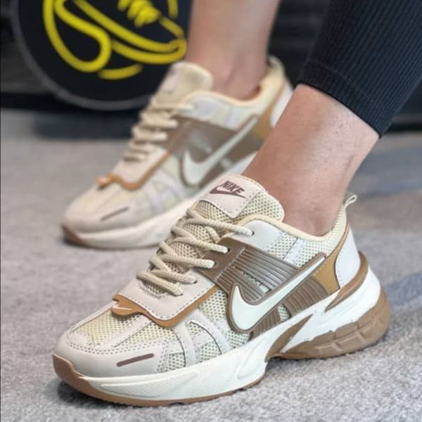 کتونی نایک زنانه وی تو کی v2k