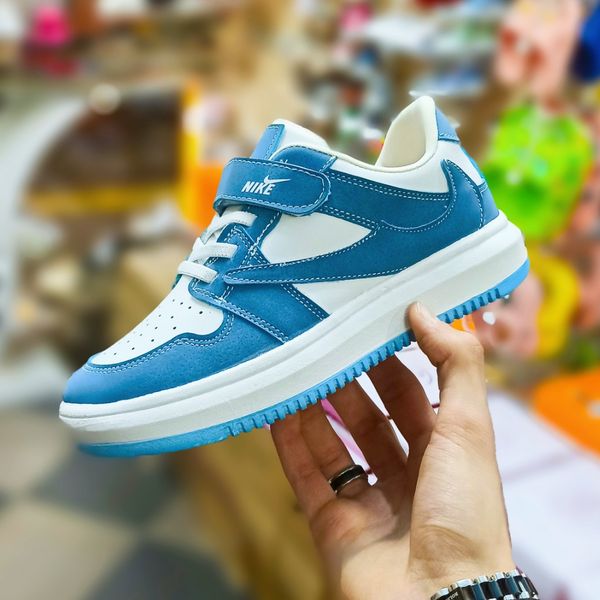 کتونی و کفش وارداتی بچگانه مدل نایک ترویس