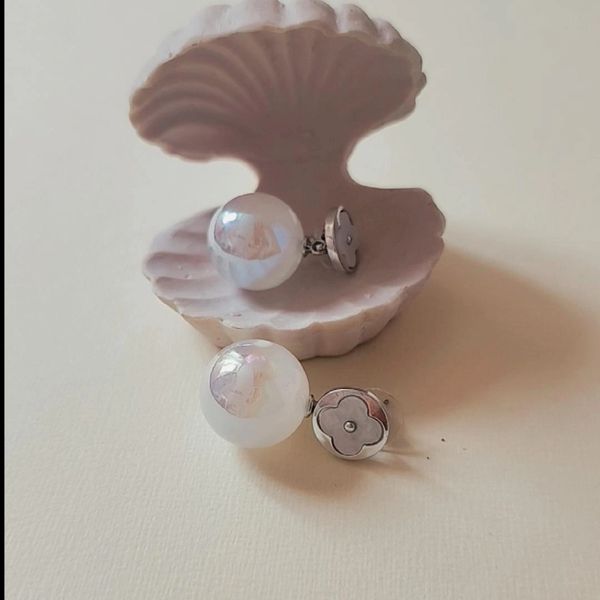 گوشواره مروارید سفید