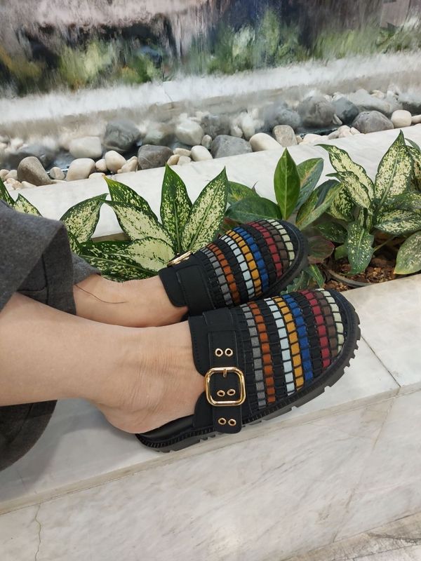 اسلیپر جلو بسته بافتی