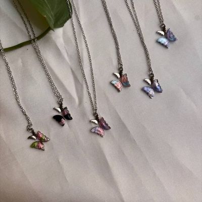 گردنبند پروانه ابنباتی