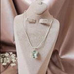 گردنبند آویز زمردی