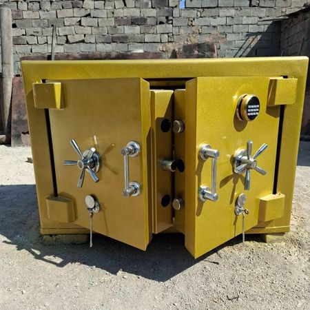 گاوصندوق زیر ویترینی دیجیتالی