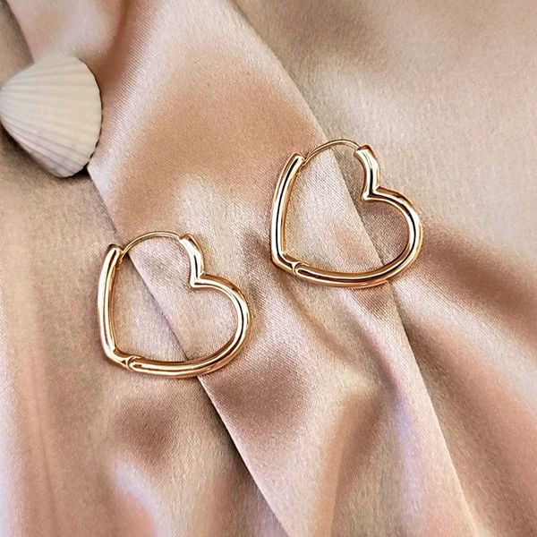 گوشواره حلقه‌ای قلب مینیمال