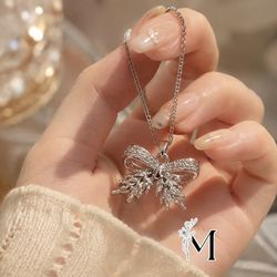 گردنبند سوارسکی پاپیونی