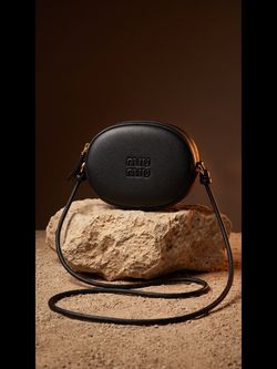 کیف تخم‌مرغی miu miu کد 1394