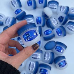 بالم لب مینی وازلین