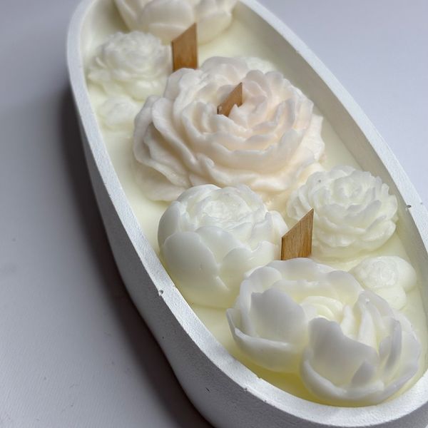 شمع قایقی گل‌دار – ترکیب هنر سنگ و موم