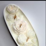 شمع قایقی گل‌دار – ترکیب هنر سنگ و موم