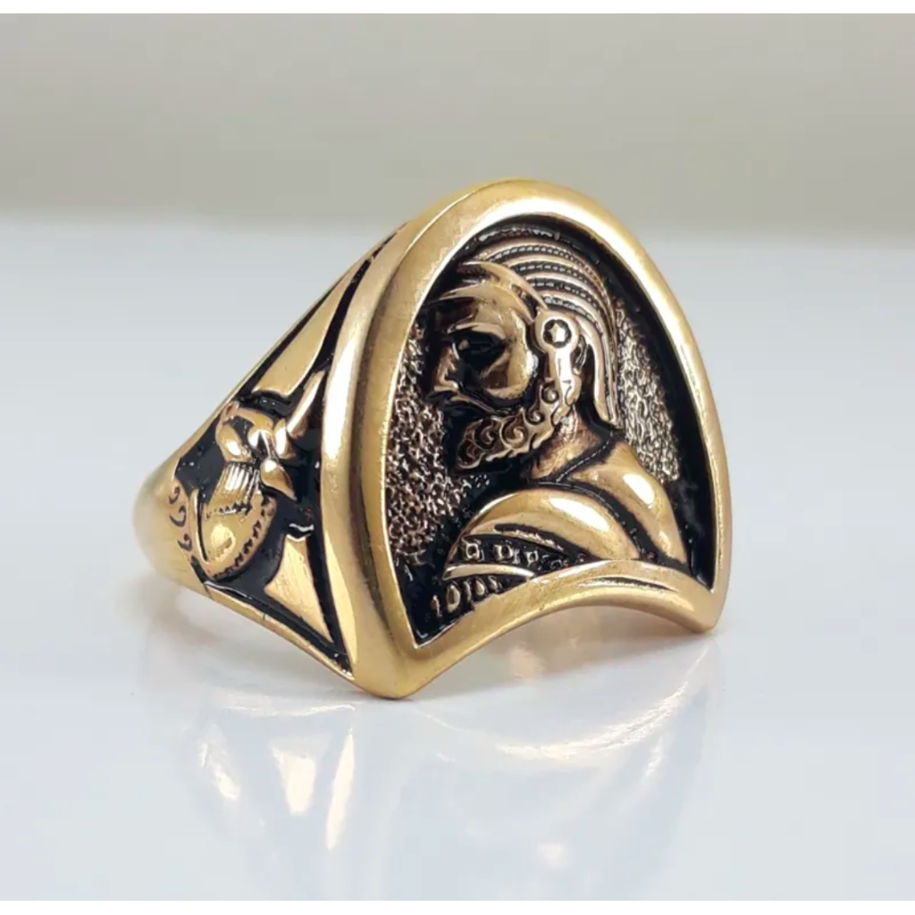 انگشتر کوروش بزرگ