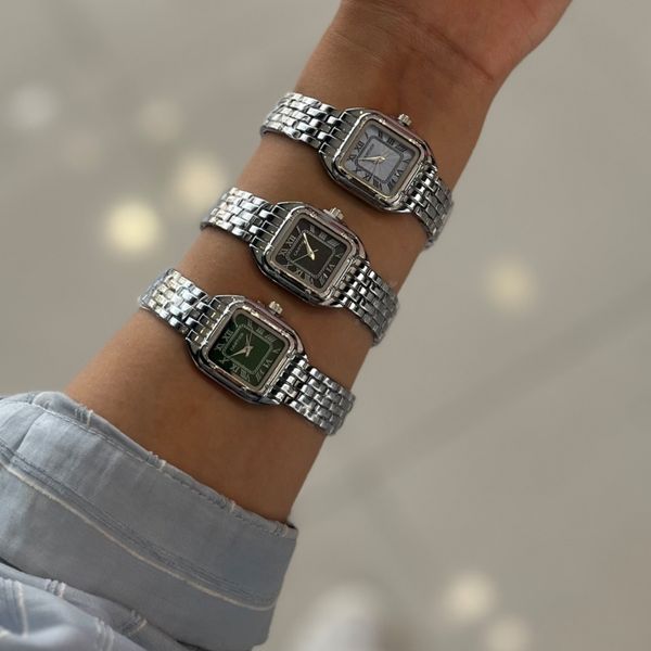 ساعت صفحه مربعی مدل کارتیر