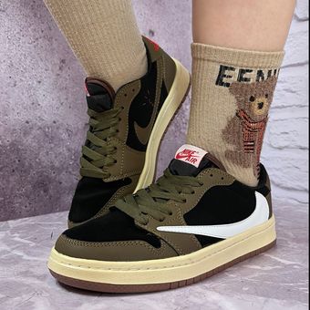 NikeTravis | نایک تراویس کد:11
