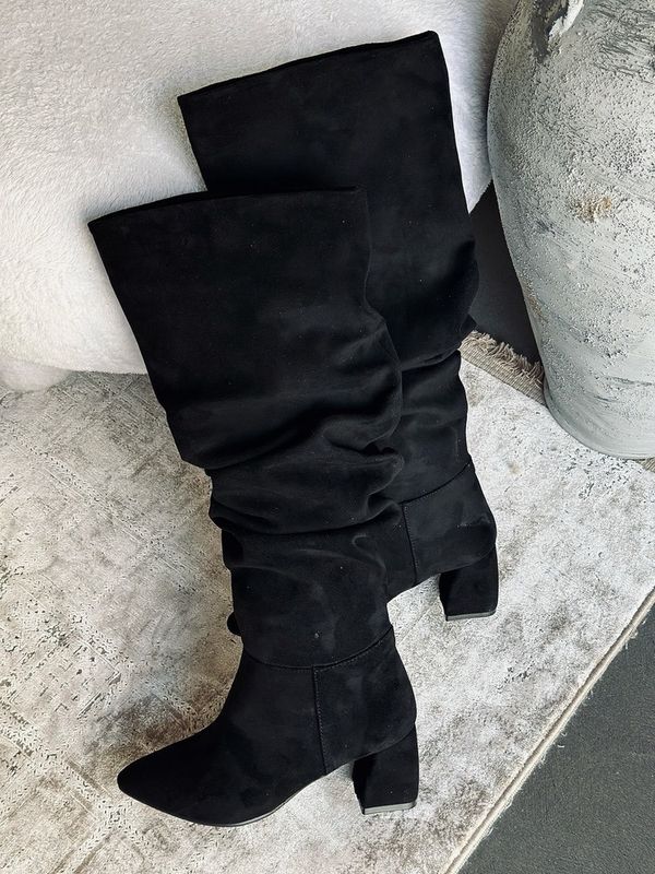 بوت بلند چروک پاشنه دار