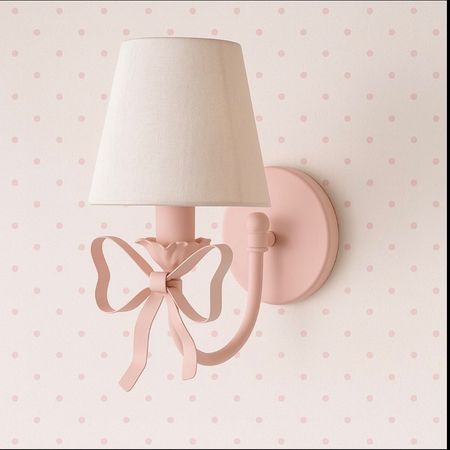 دیوار کوب پاپیونی