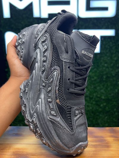 کتونی BALENCIAGA 10X مشکی براش