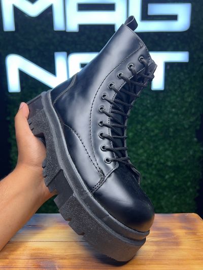 بوت BERESHKA مشکی