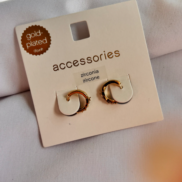 گوشواره حلقه ای نگیندار