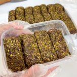 معجون رول خرما وپسته