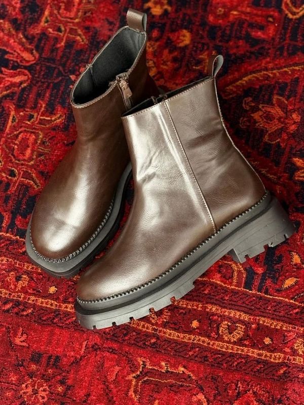 نیم بوت عاجدار بغل زیپ