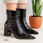 بوت ورنی پاشنه دار چین دار