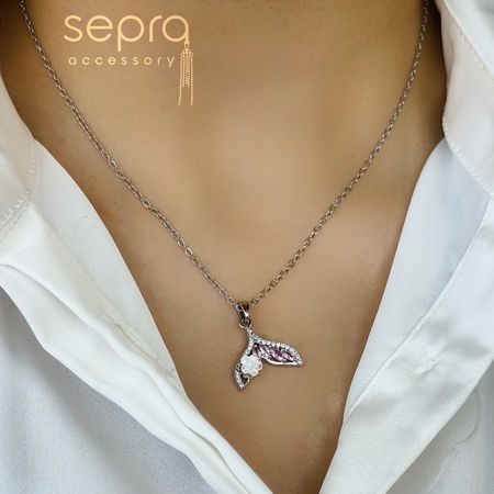 گردنبند زنانه دم وال نگین دار استیل رنگ ثابت