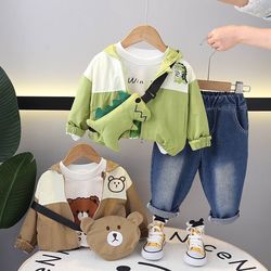 ست 4 تیکه بلوز شلوار و کاپشن بهاره و پاییزه دایناسوری و خرسی کیف دار