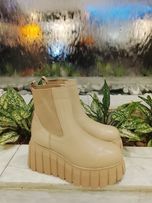 نیم بوت برشکا